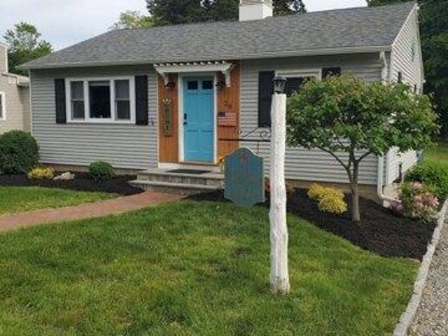 House for sale in Old Saybrook, Connecticut
