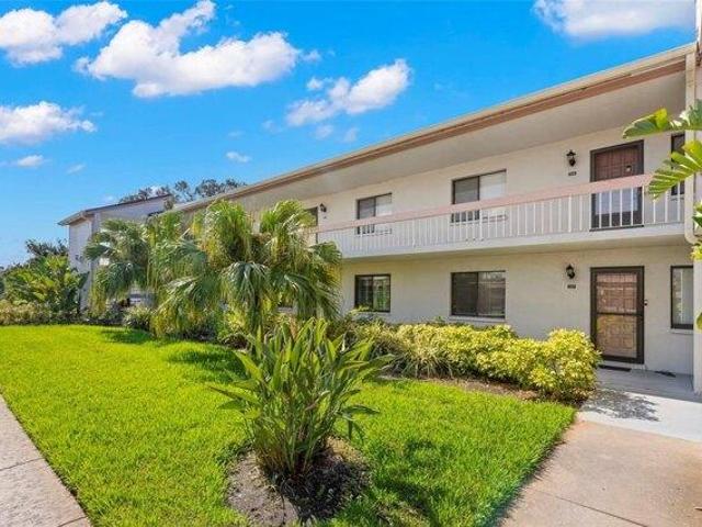 Condo for sale in Oldsmar, Florida