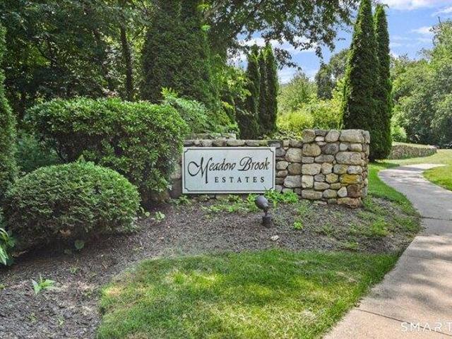 Condo for sale in Oxford, Connecticut
