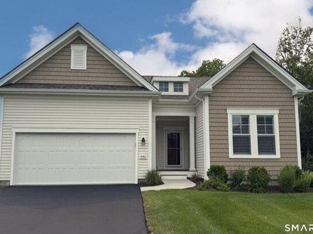 House for sale in Oxford, Connecticut