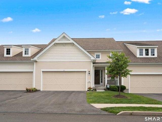 House for sale in Oxford, Connecticut