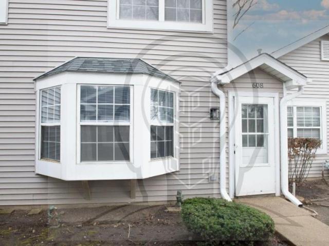 Townhouse for rent in Palatine