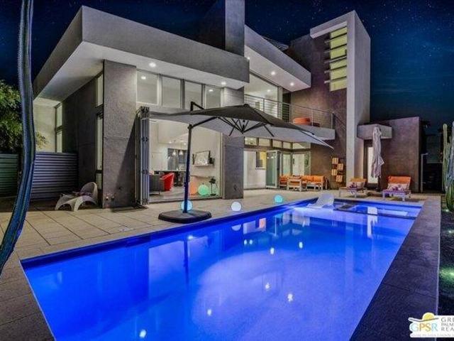 House for sale in Palm Springs, California