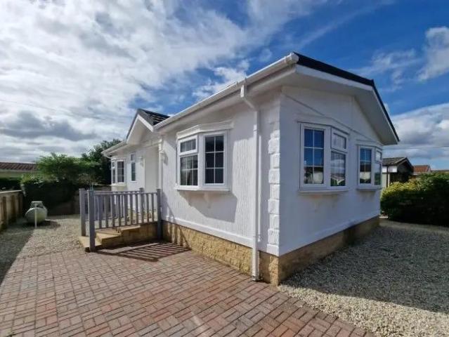 Park Home for sale in Forthampton, Worcestershire