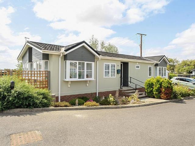 Park Home for sale in Barway, Cambridgeshire