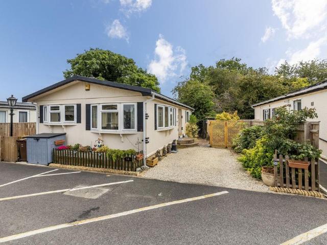 Park Home for sale in Berrick Salome, Oxfordshire