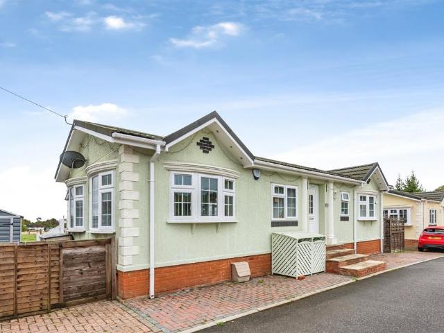 Park Home for sale in Bayworth, Vale of White Horse