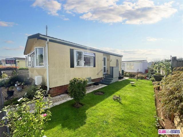 Park Home for sale in Newcourt, Watergate