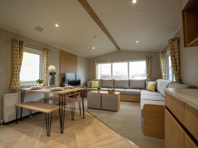 Park Home for sale in Stokesby, Norfolk