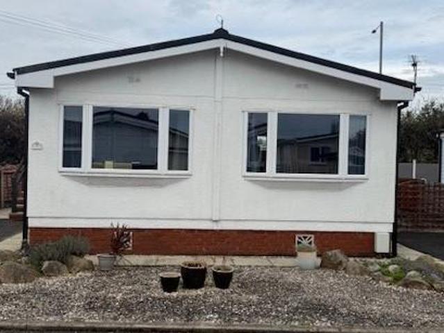 Park Home for sale in Andertons Mill, Lancashire