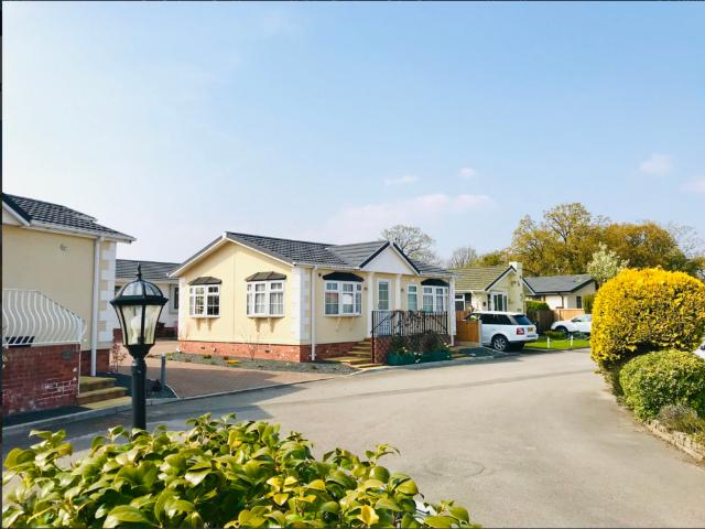 Park Home for sale in Wharton, Winsford