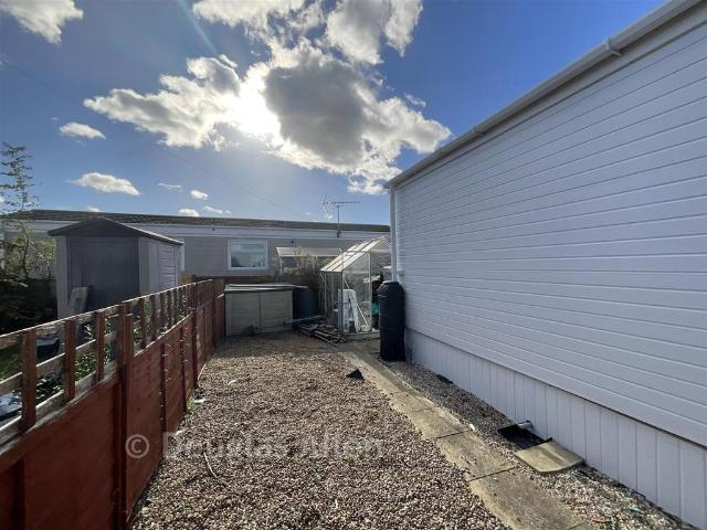 Park Home for sale in Langdon Hills, Essex