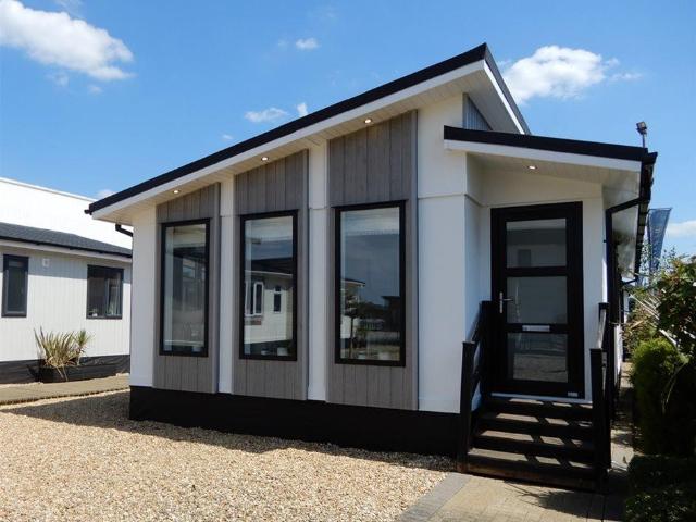 Park Home for sale in Priest Down, Hampshire