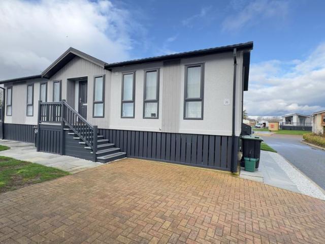 Park Home for sale in Yarwell