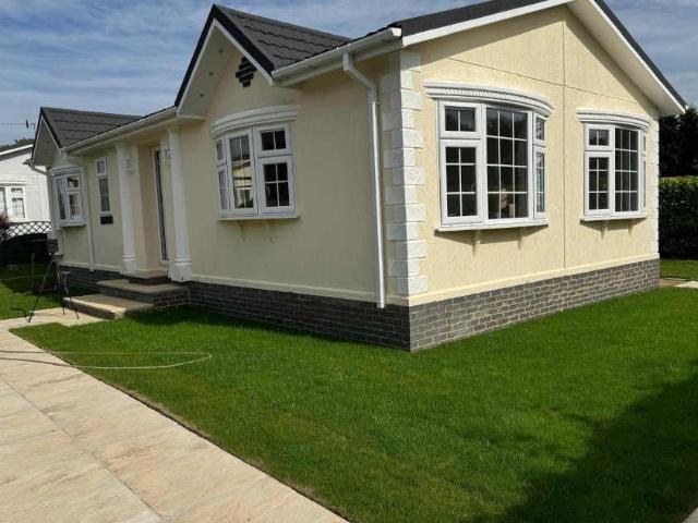 Park Home for sale in Cudworth, Mole Valley