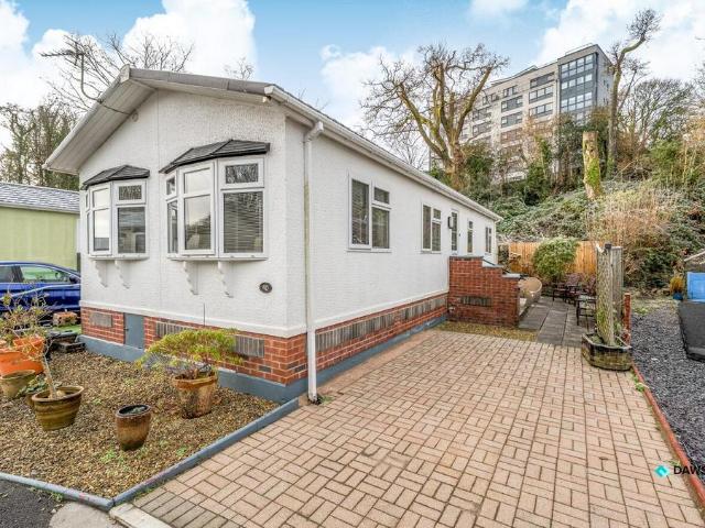 Park Home for sale in Blackpill, Nangreaves