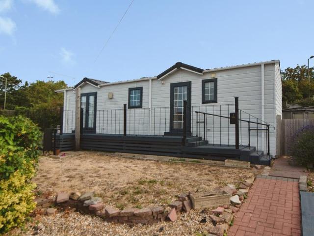 Park Home for sale in Privett, Middlecroft