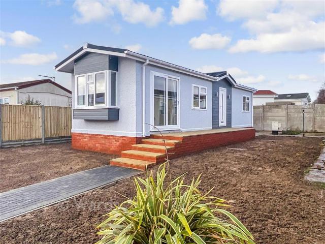 Park Home for sale in Broad Oak, The Bridge