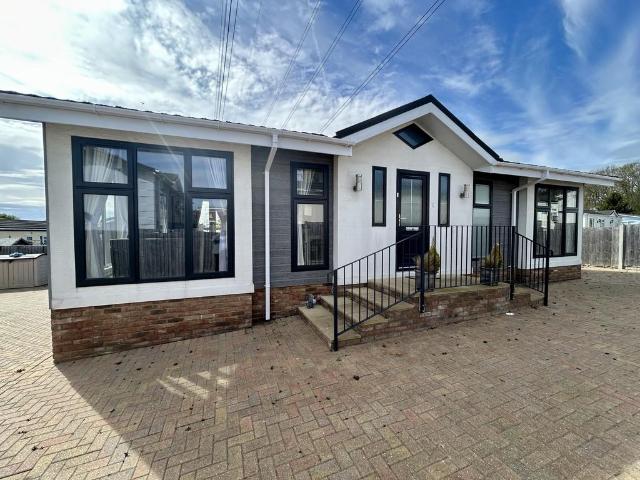Park Home for sale in Epping, Essex