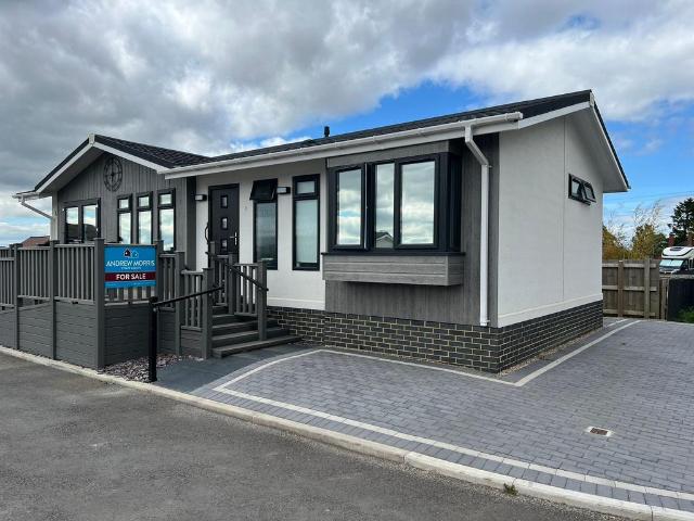 Park Home for sale in Lower Bullingham, Bullinghope