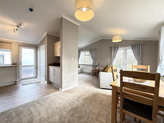 Park Home for sale in Lower Dunsforth, North Yorkshire