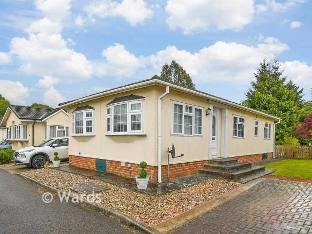 Park Home for sale in The Bridge, Kent