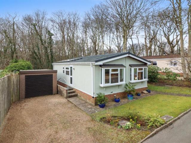 Park Home for sale in Cross In Hand, East Sussex