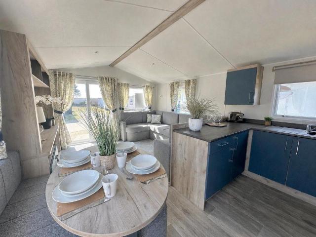 Park Home for sale in Eastbridge, Suffolk