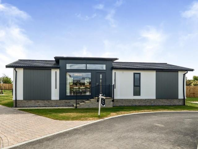 Park Home for sale in Hillborough, The Bridge
