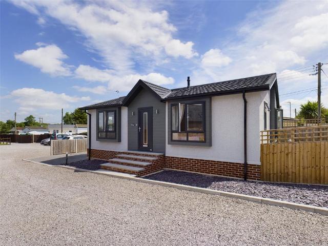Park Home for sale in The Reddings, Golden Valley