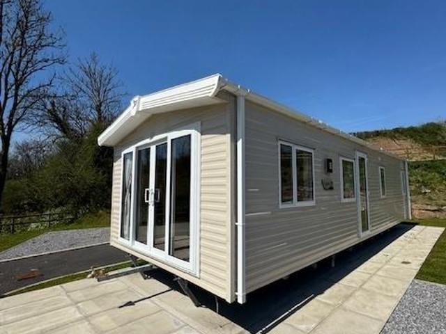 Park Home for sale in Eglwyscummin, Pendine