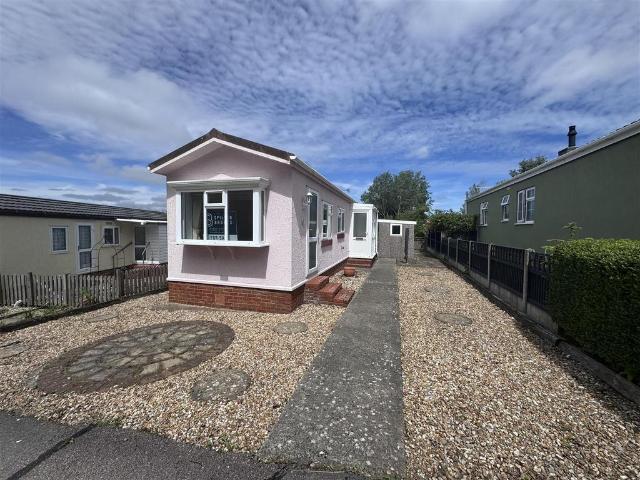 Park Home for sale in Honey Hill, Canterbury