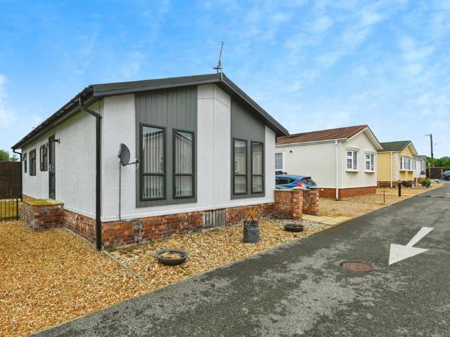 Park Home for sale in Brookville, Norfolk