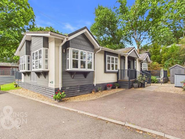 Park Home for sale in Comers, Norfolk