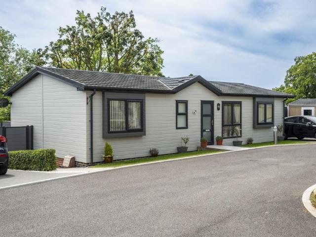Park Home for sale in Abbey Mead, Swindon