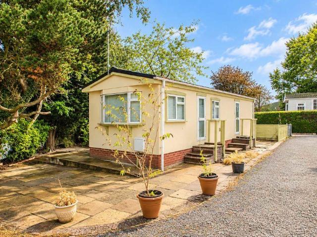 Park Home for sale in Broomhill, Chadsmoor