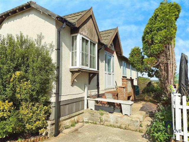 Park Home for sale in Ford, Clapham