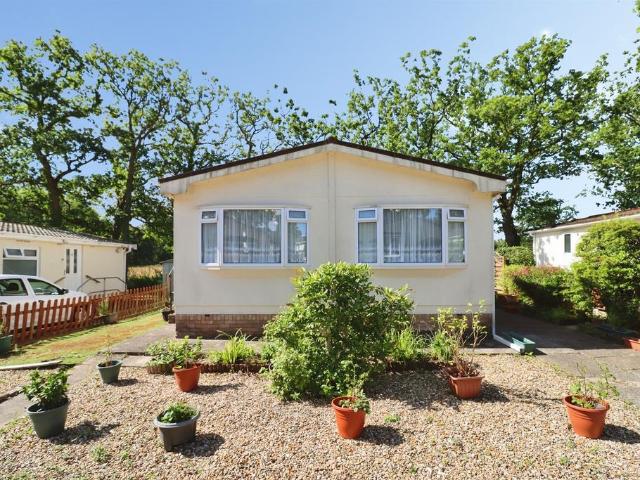 Park Home for sale in Ram Hill, Westerleigh