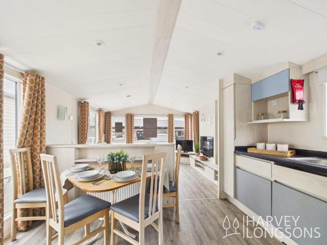 Park Home for sale in Felixstowe, Eastbridge