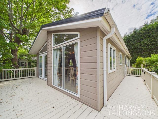 Park Home for sale in Hollington, Guestling Green