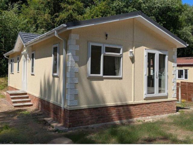 Park Home for sale in Penwortham, Firbank