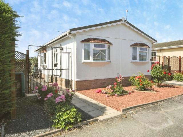 Park Home for sale in Offton, Bedingfield