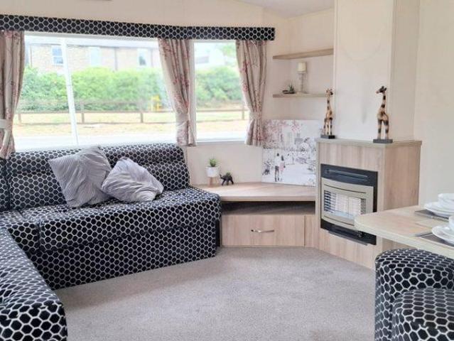 Park Home for sale in Stokesby, Norfolk