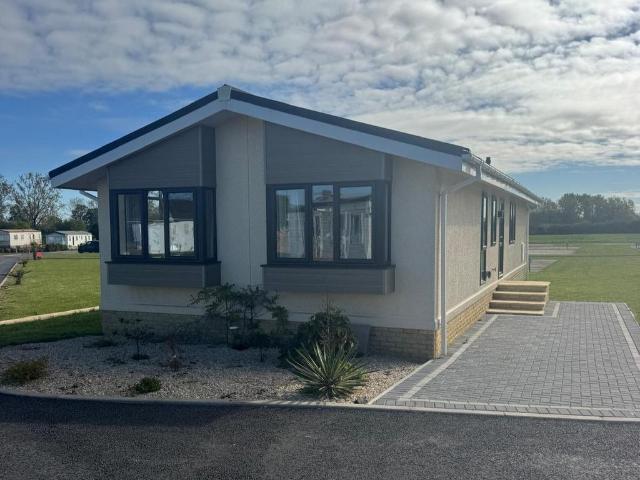 Park Home for sale in Evershot, Oxfordshire