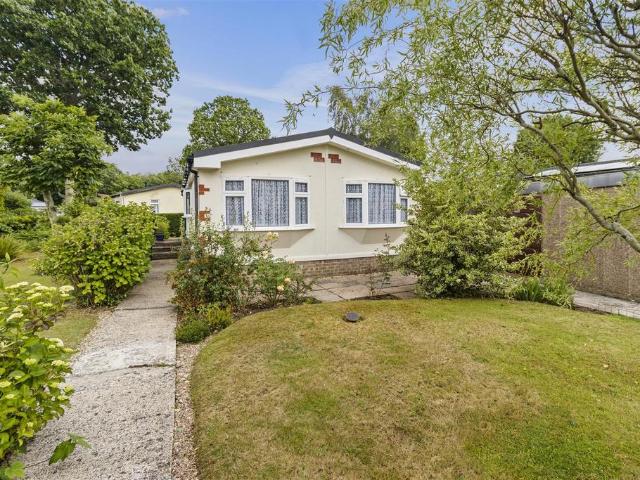 Park Home for sale in Cross In Hand, East Sussex