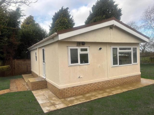 Park Home for sale in Gosberton Clough, Lincolnshire
