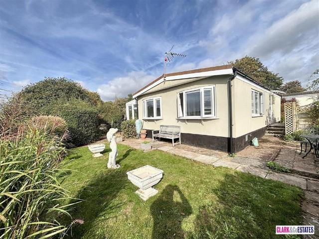 Park Home for sale in Newcourt, Watergate