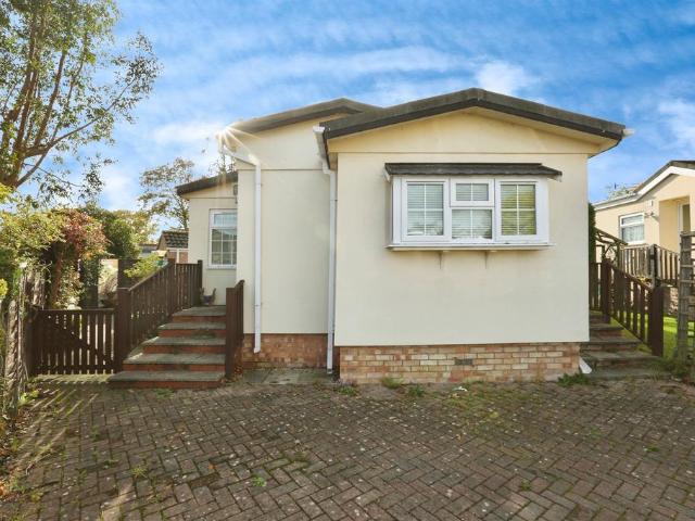 Park Home for sale in Hedge End, Helford