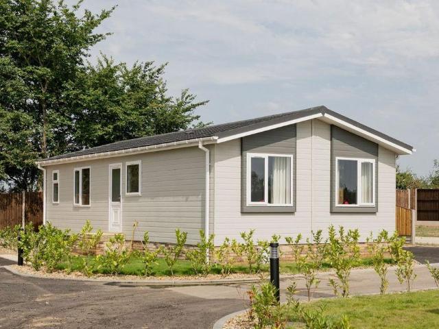 Park Home for sale in Belton, Great Yarmouth