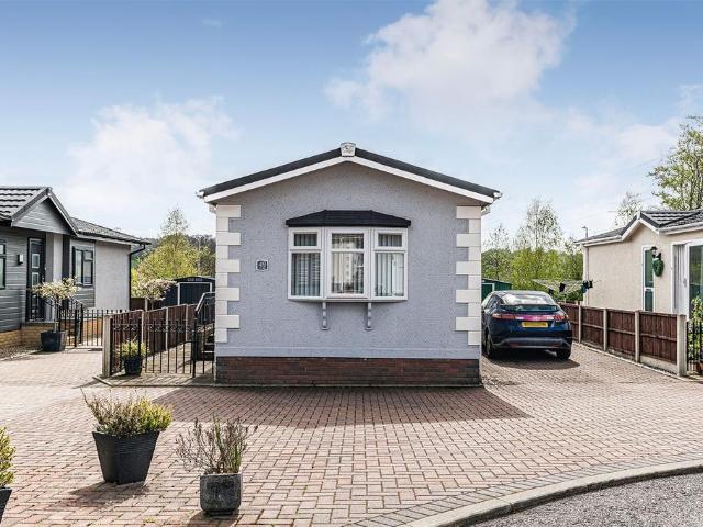 Park Home for sale in Pontypridd, Wales